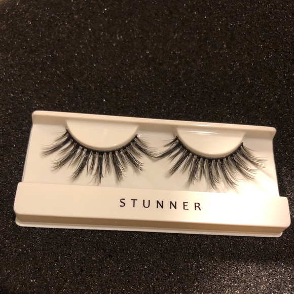 B3G1 Free! 1 Pair of Lashes